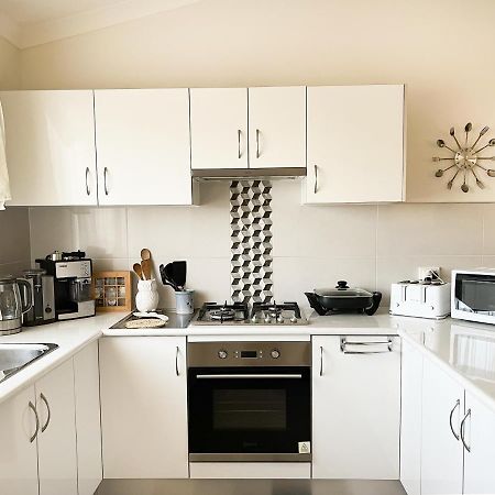 Bright & Beautiful Home On The Hills! Kelmscott Екстериор снимка